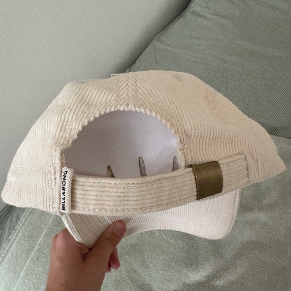 Billabong Hat - Picture 2 of 5